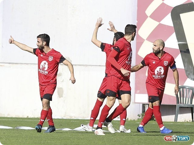 שחקני כפר קאסם (payperlens)