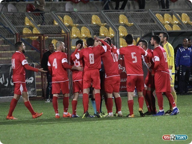 דקות ארוכות של דין ודברים (דאפר מחאמיד)