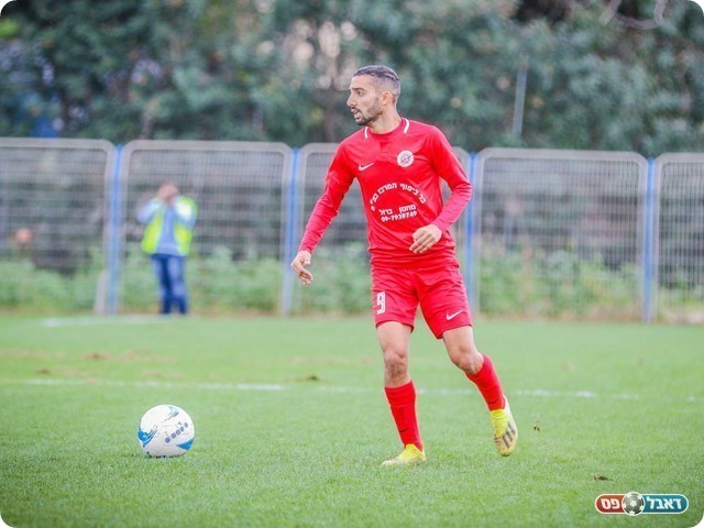 משדרג כל קבוצה שנמצא בה. אדרי (נזיה סולטאן)