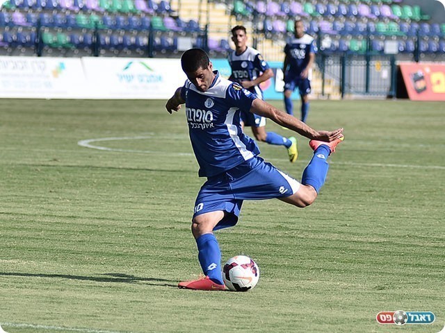 שלום עקיבא, הזדמנות טובה שלו (ארנון לוי)