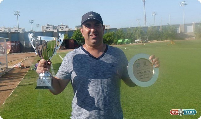 מאמן "יניב" חולון. שלמה (אלי שמואלי)