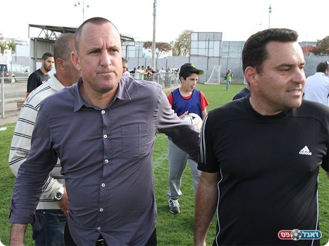 שני המאמנים בסיום (צילום: שלומי גבאי)