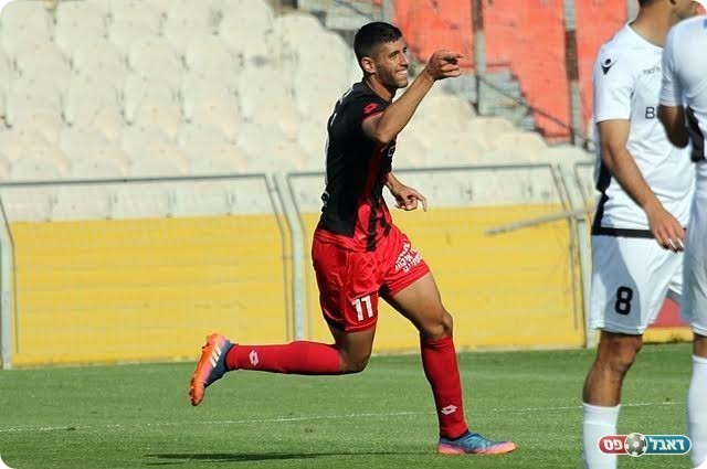 שרון חוגג (לירן דורף)