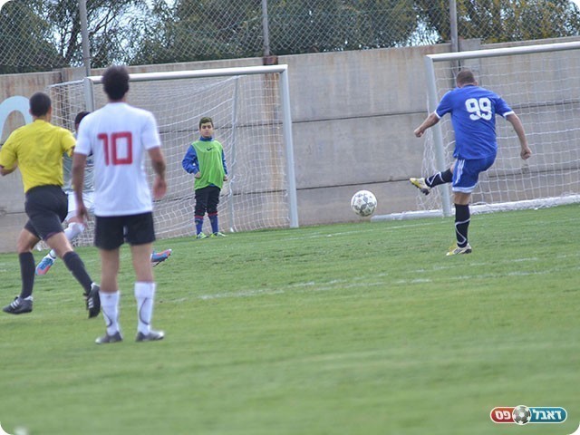 שריקי בועט (צילום: קובי פורטל)