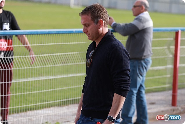 תומר קשטן. יכול להיות מרוצה (עדי מלול)