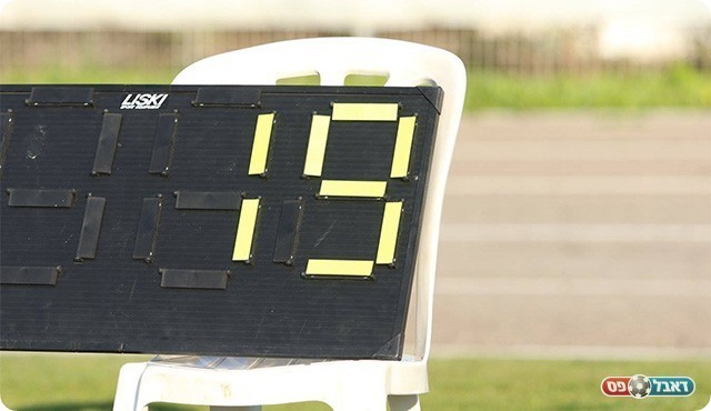 תוספת הזמן למחצית הראשונה (עודד חסין)