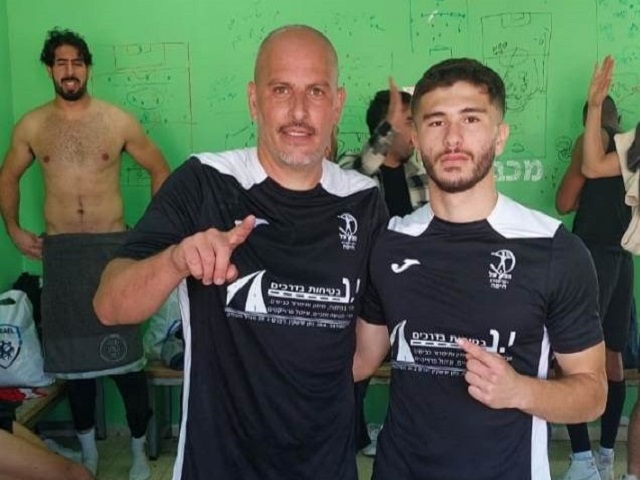 שחקני מפתח בקבוצה החיפאית. עידו ארפי ועמי גילברט (מדיה הפועל רובי שפירא)