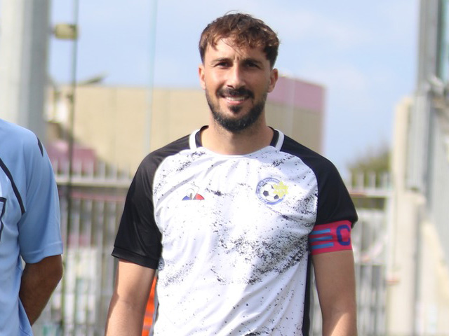 הנציג של סבג על המגרש. אמזלג (דאפר מחאמיד)