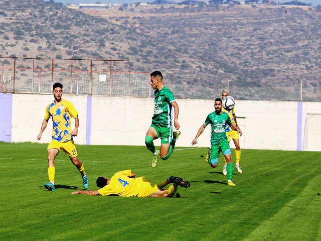 התחיל קשוח. שחקני אתא ביאליק במשחק ההפסד מול צעירי כפר כנא (דאפר מאחמיד)