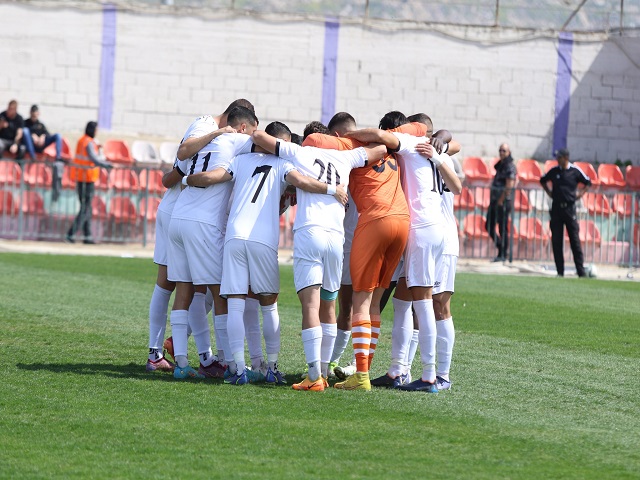 לא יכולים להרשות לעצמם שוב למעוד. שחקני צעירי כפר כנא (דאפר מאחמיד)