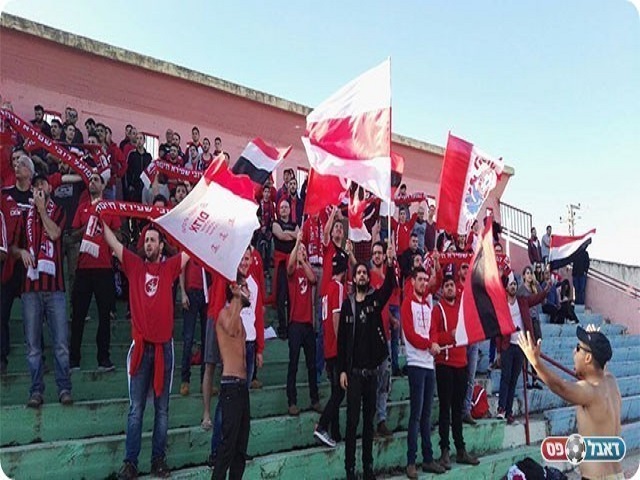 הוסיפו הרבה צבע ביציעים. אוהדי הקבוצה (עמוד הפייסבוק של המועדון)