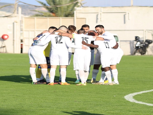 ניצחון חשוב במשחק רב שערים. שחקני הפועל כפר כנא (דאפר מאחמיד)