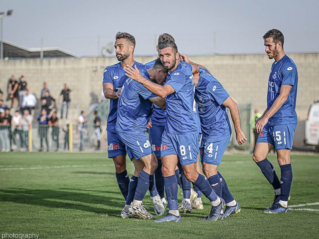 יכו את התחזית? שחקני הפועל פ"ת (נאזיה סולטאן)