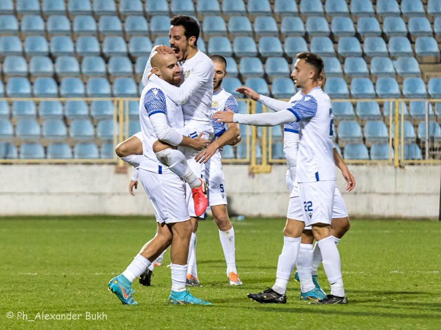 קבוצה עם עוצמות. שחקני מכבי הרצליה חוגגים (אלכסנדר בוך)