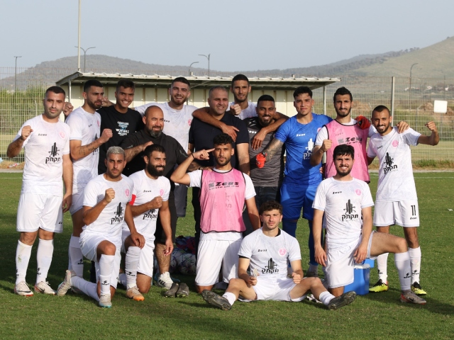 קבוצה שיודעת לשחק כדורגל. זלפה (דאפר מחאמיד) 