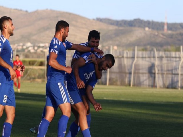 עמדו במטרות שלהם. שחקני זלפה חוגגים (דאפר מאחמיד)