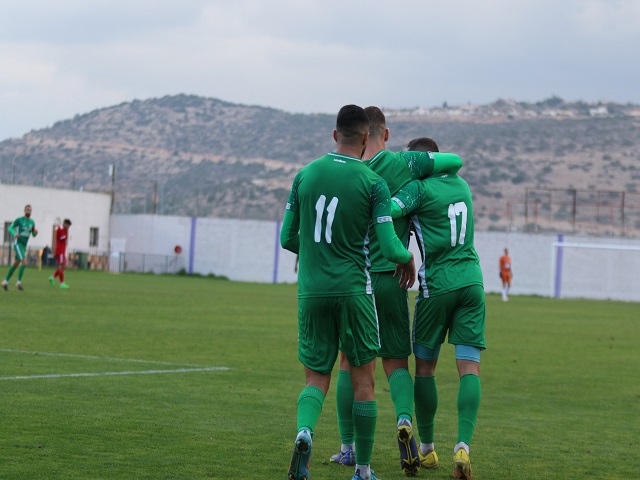 מוכרחים להמשיך להיות ממוקדים במאבקי הצמרת. שחקני כפר כנא (דאפר מאחמיד)