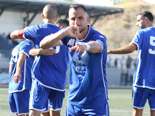כובש השער השלישי עמית מזרחי (דאפר מחאמיד)