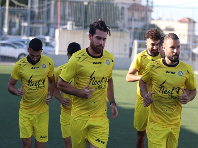 יוצאים לדרך. שחקני אום אל פאחם באימון (דאפר מאחמיד)