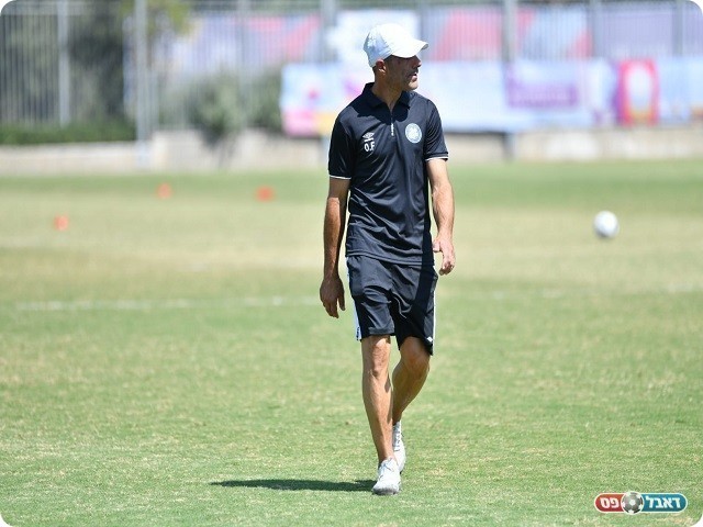 עוד וי בדרך למטרה. אורן פלאש (עדי דטליס)