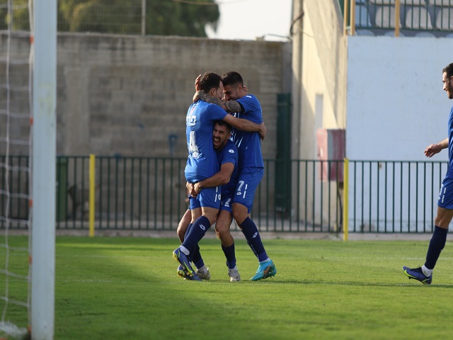 יחגגו גם הפעם? שחקני הפועל פ"ת (דאפר מאחמיד)